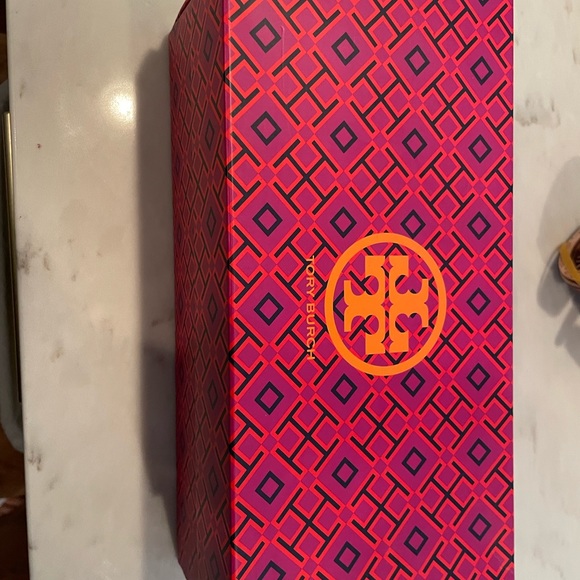 Tory Burch pink flats - Picture 8 of 8